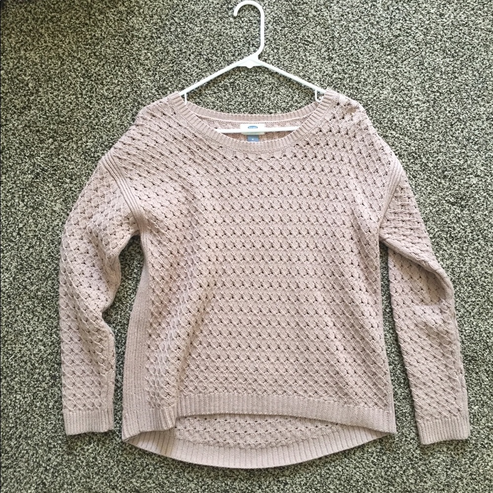 Mauve colored knit sweater